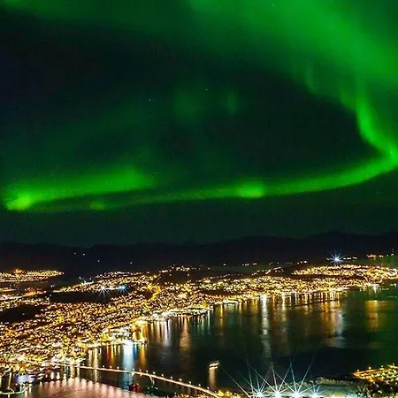 Cozy With 2 Bedrooms Apartmán