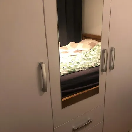 Cozy With 2 Bedrooms Apartment Tromso
