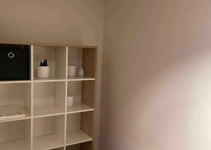 Cozy With 2 Bedrooms * 特罗姆瑟